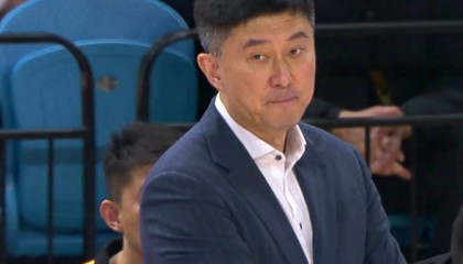 开云官网-杜锋收到广东队球迷的建议！