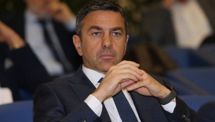 开云下载-科斯塔库塔：我期待格拉维纳主动辞职，虽然责任并不全在他